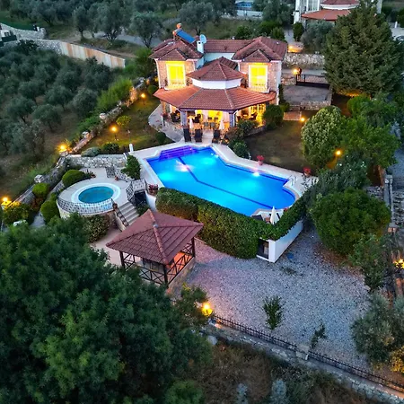 Karandjo Villa